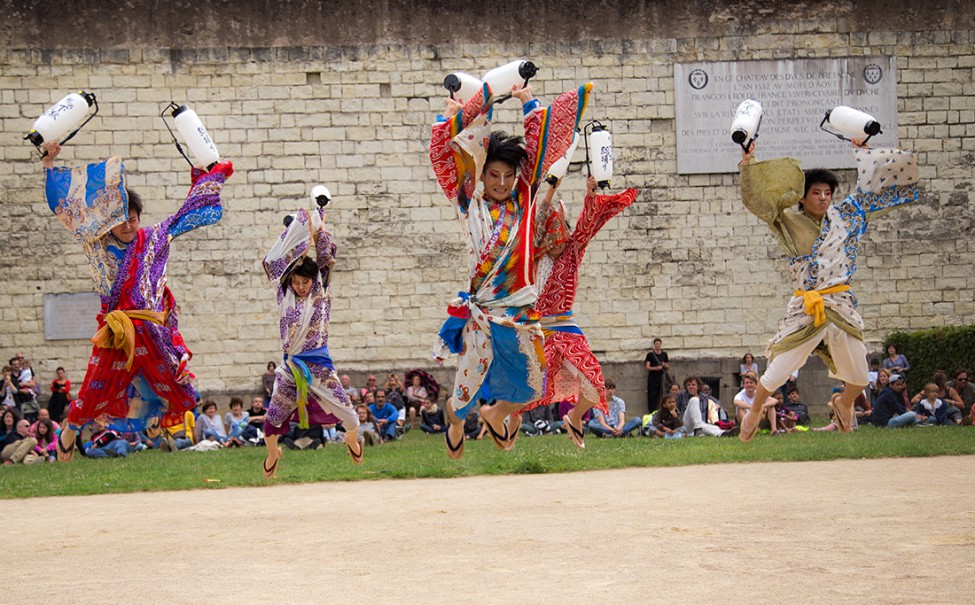 Danseurs de Soh Odori dans la cour du Château