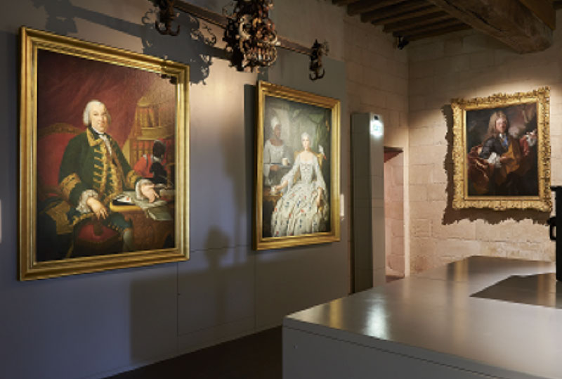 Salle 11, portraits de Dominique et Marguerite Deurbroucq, portrait de Joseph de La Selle par Jean Ranc, © André Bocquel /LVAN